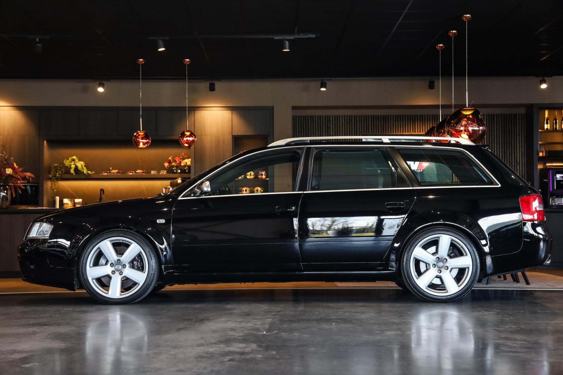 Audi RS6 Avant 4.2 Quattro, 450 PK, C5, Schuif/-Kanteldak, Navigatie, Recaro/Seats/Zwart, Full/History, 163DKM!! 43758180-1.jpg | MorgenInternet B.V.