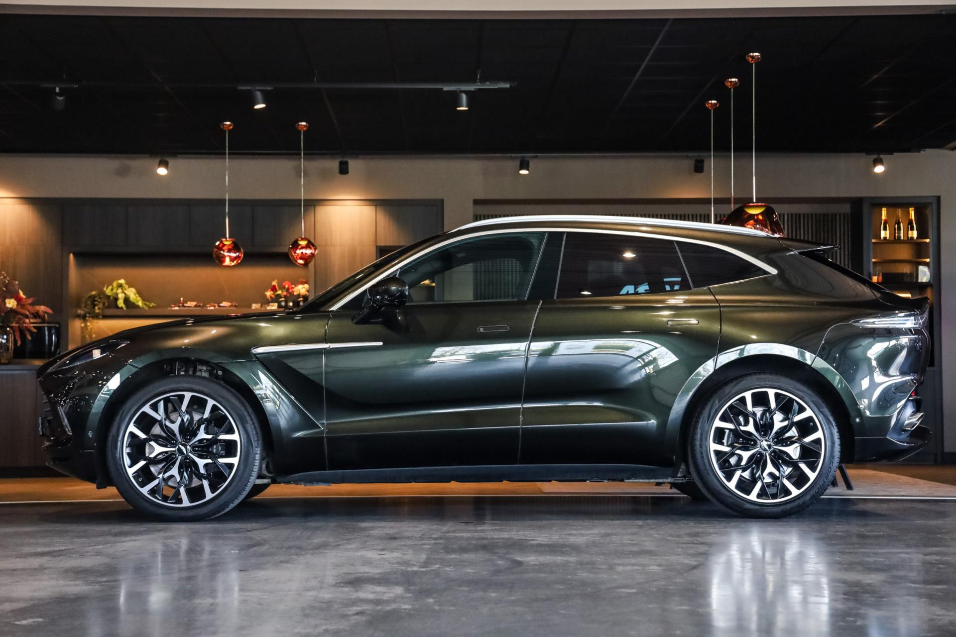Aston Martin DBX 4.0 V8, 550 PK, Pano/Dak, Full/Leather/Brown, Luchtvering, Keyless, 360/Camera, Adapt.Cruise/Control, 2020, BTW!! 43904801-1.jpg | MorgenInternet B.V.