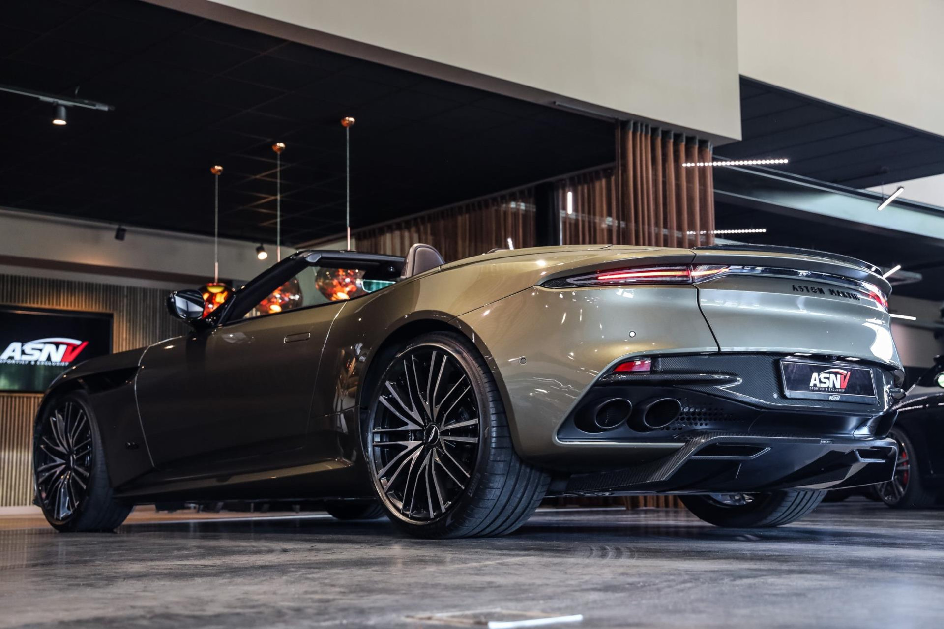 Aston Martin DBS Volante 5.2 V12 SUPERLEGGERA, 725 PK, Carbon/Body/Pack, Premium/Sport/Seats, Stoel/Verwarming/Ventilatie, BTW!! 45599323-2.jpg | MorgenInternet B.V.